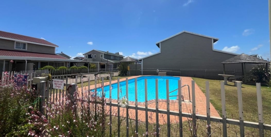 2 Bedroom Property for Sale in Hartenbos Central Western Cape